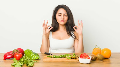Mindful Eating: Enhancing Your Balanced Nutrition Journey