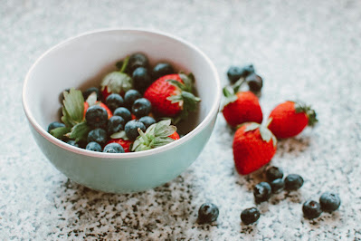 How Berries Help Fight Signs of Skin Aging