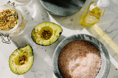 The Role of Healthy Fats in Fitness and Weight Loss
